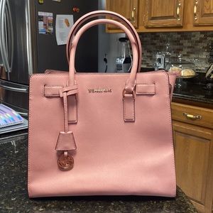 Michael Kors Dillon Pale Pink Tote